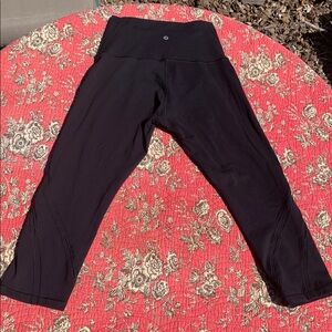Lululemon Black High Waisted Cropped Leggings Yoga Pants with Stitch Details